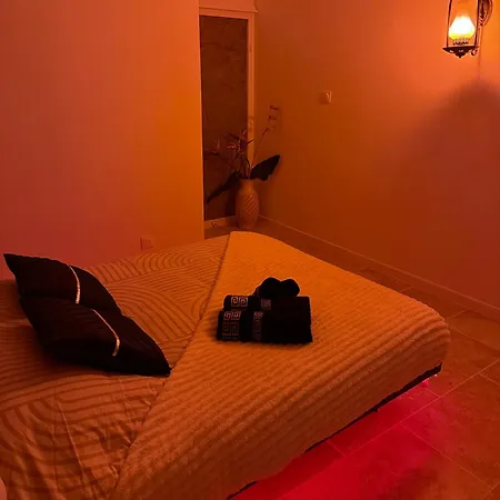 Cesar - Antique 2-3 Pers, Parking Prive,proche Centre Et Gare * אוברנאי